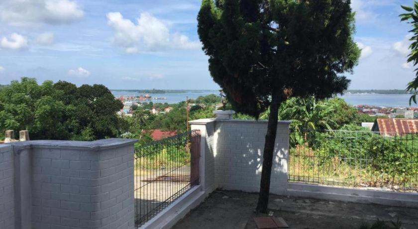 Satria Wisata Hotel Parepare Kültér fotó